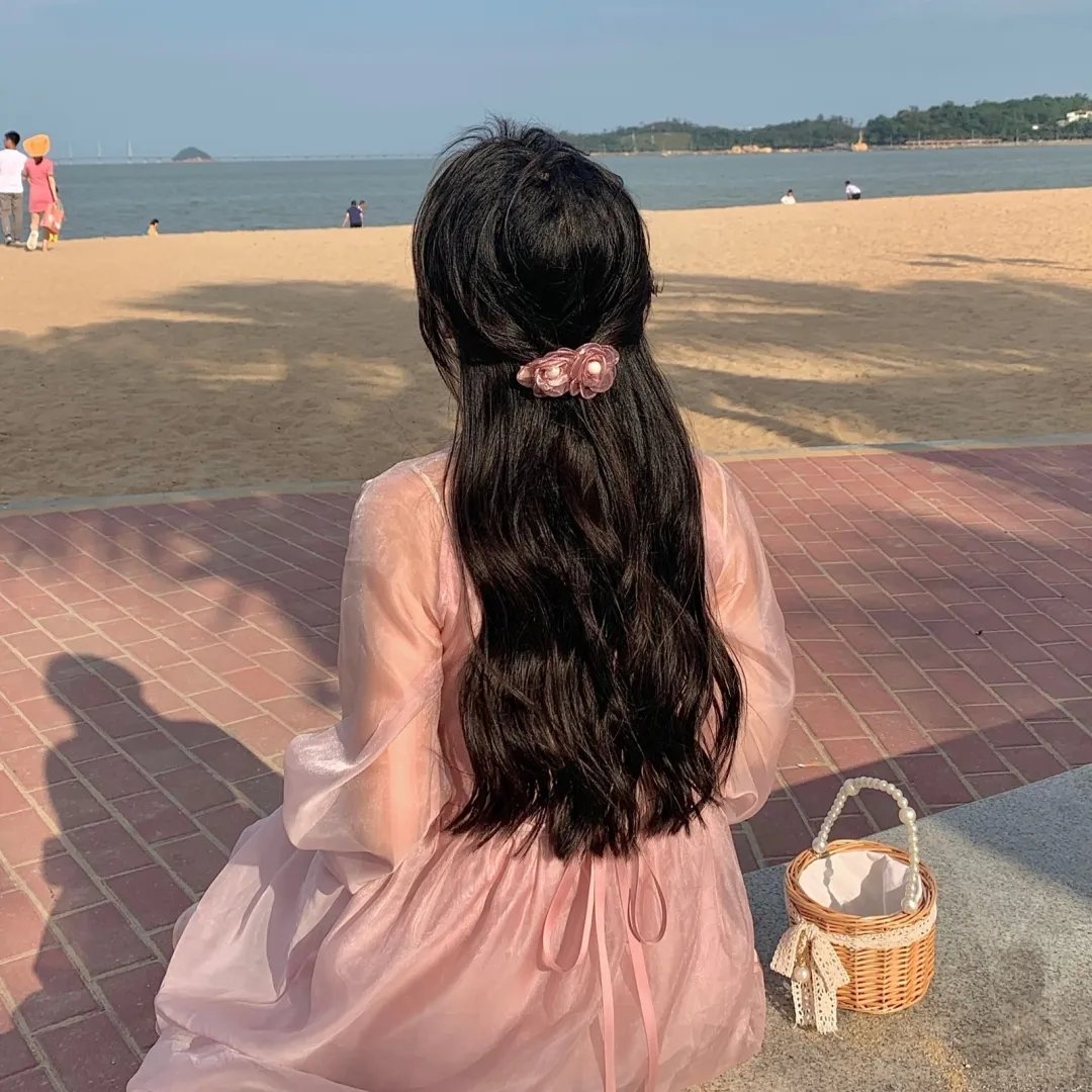 费家有女